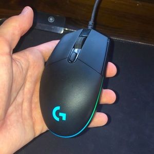 Logitech G203 lightsync gaming mouse